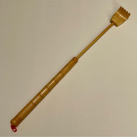 Wood Back Scratcher Extension 8-12 inches wide to cloth loop - Picture 3 of 3